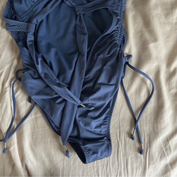 SALE💝 Athleta One Piece Swimsuit - Picture 8 of 8
